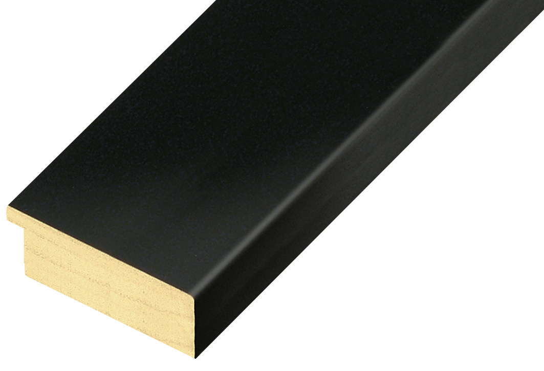 Corner sample of moulding 60NERO - C60NERO