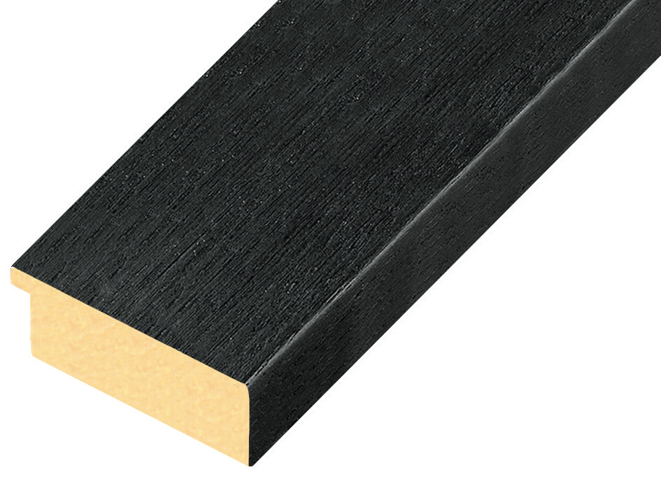 Corner sample of moulding 61NERO