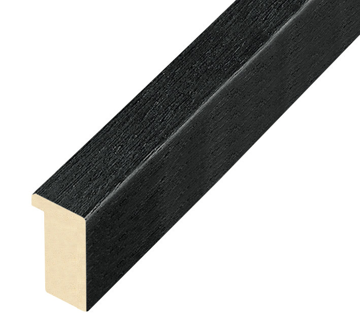 Corner sample of moulding 621NERO - C621NERO