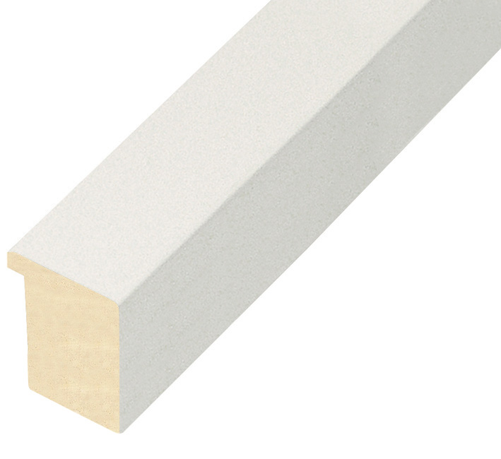 Moulding ayous, width 30mm height 32 - matt white - 730BIANCO