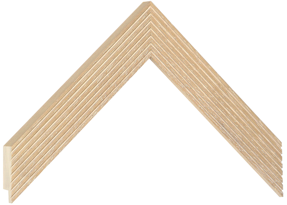 Corner sample of moulding 468NAT