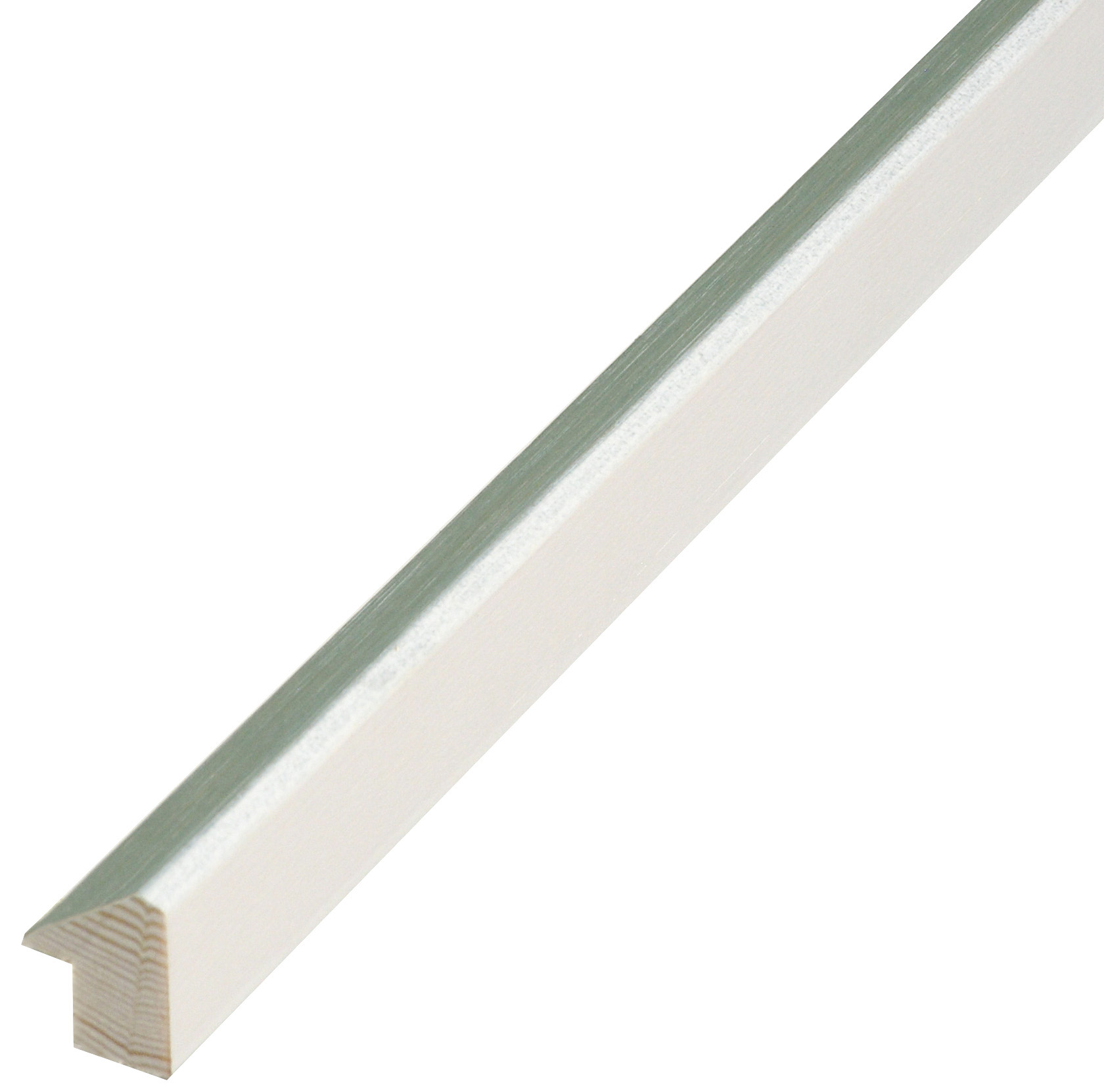 Corner sample of moulding 239VERDE